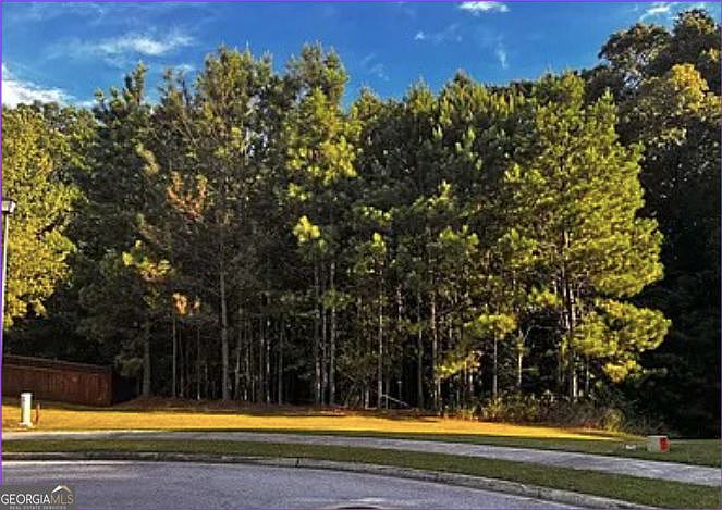 2nd image of 1745 Indian Wood Rd