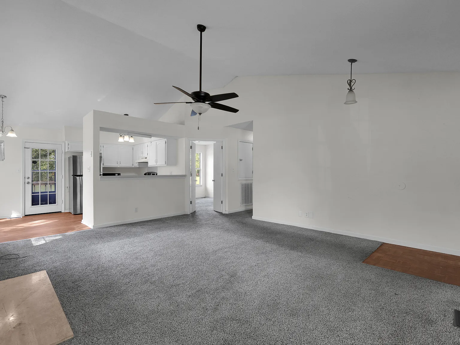 89 Grassmire Dr — Photo 3