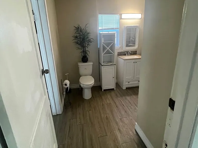 Louis Lynch Dr — Photo 8