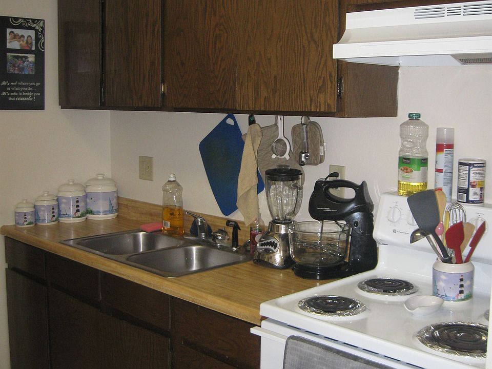 1 Bed 1 Bath Apt