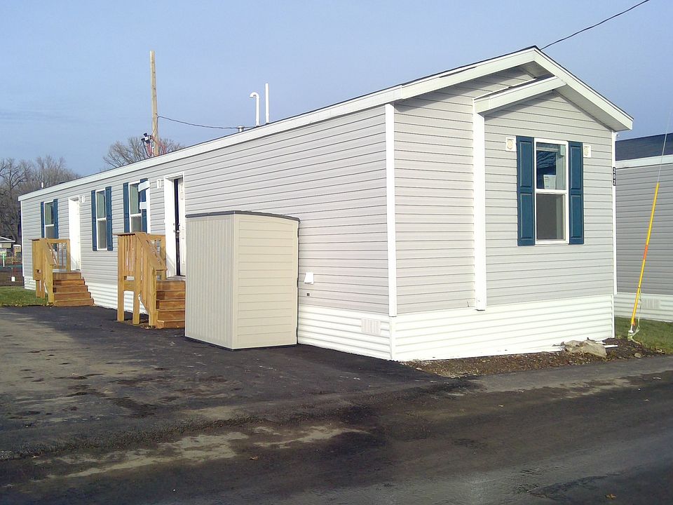 1st image of 2501 Lowry Ave NE Lot 202