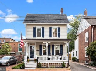 22 E Penn St, Newtown, PA 18940