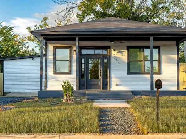 535 Austin St, Pleasanton, TX 78064