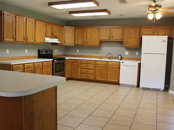 4th image of 1498 Ernest Dr