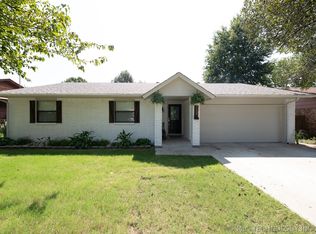 558 E 135th Pl, Glenpool, OK 74033