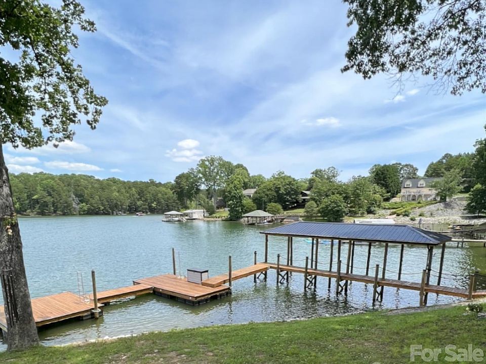 1st image of 7176 Lynbrook Creek Rd