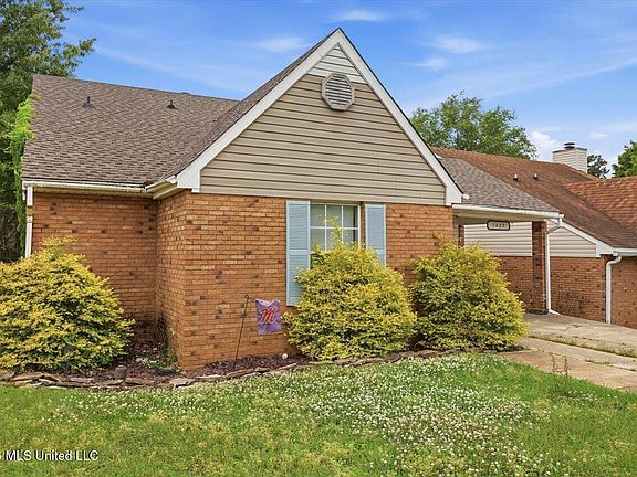 2nd image of 1427 Chelsea Ln