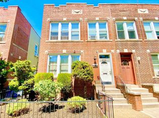 3046 35th St, Astoria, NY 11103