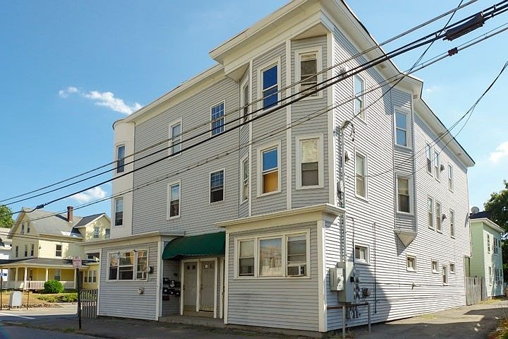 2nd image of 179 Mechanic St #2