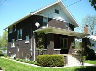 1540 Benton St, Rockford, IL