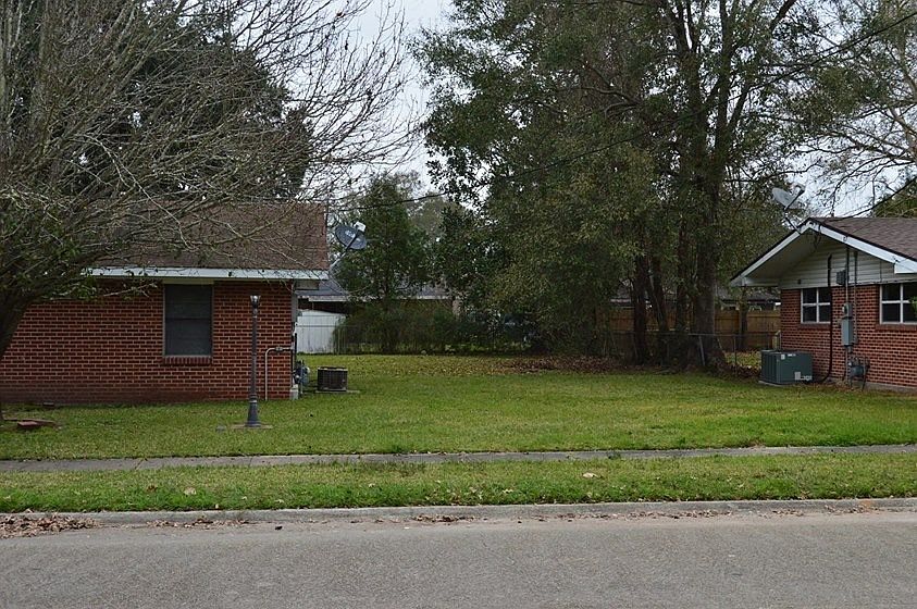 2nd image of 1217 California St