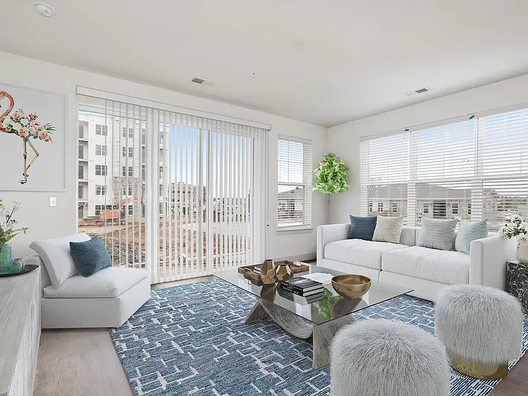 Avenue Grand — Photo 16