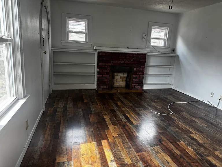 3609 S Polk St — Photo 14