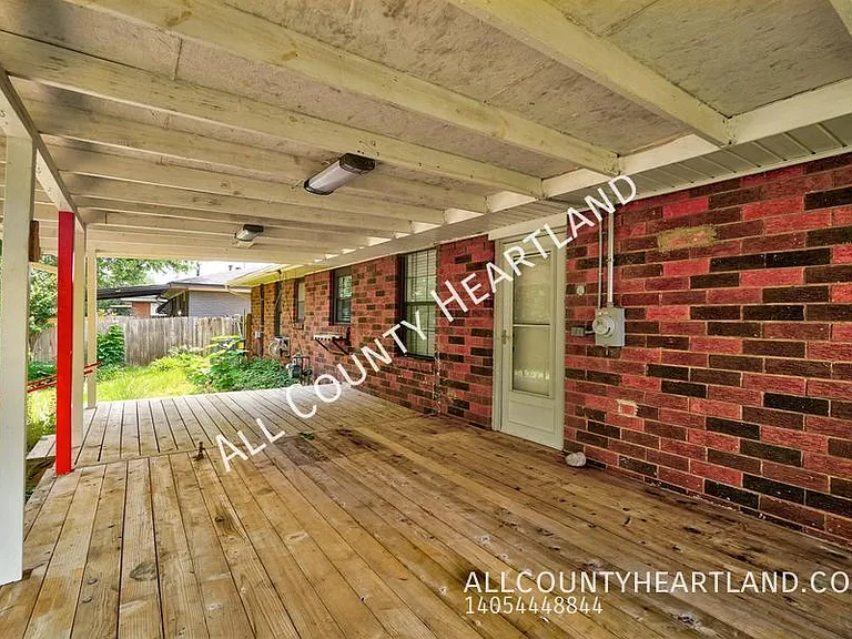 817 Stahl Dr — Photo 17