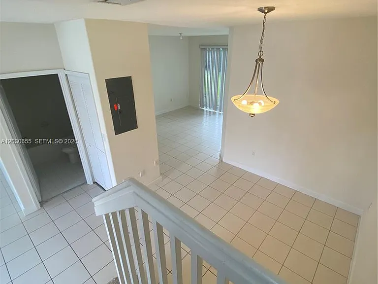 2330 SE 10th St #2330 — Photo 7