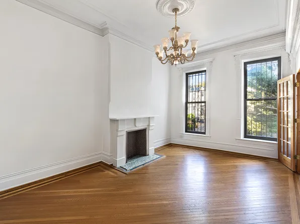 441 Mac Donough Street image 3 of 13