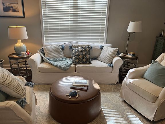 Living 
room