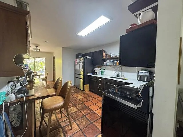 3803 Heather Dr W — Photo 10