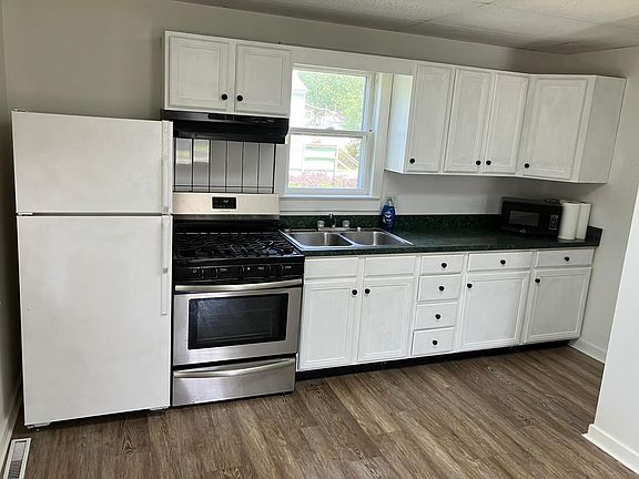 2nd image of 309 Adams Ave