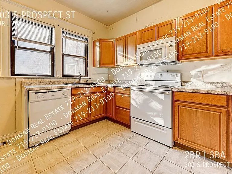 303 S Prospect St — Photo 5