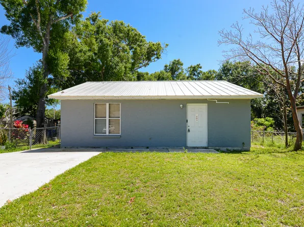 1809 Tucker Court, Fort Pierce, FL 34950