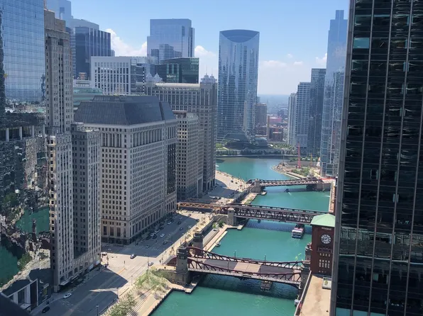 300 N State St, Chicago, IL