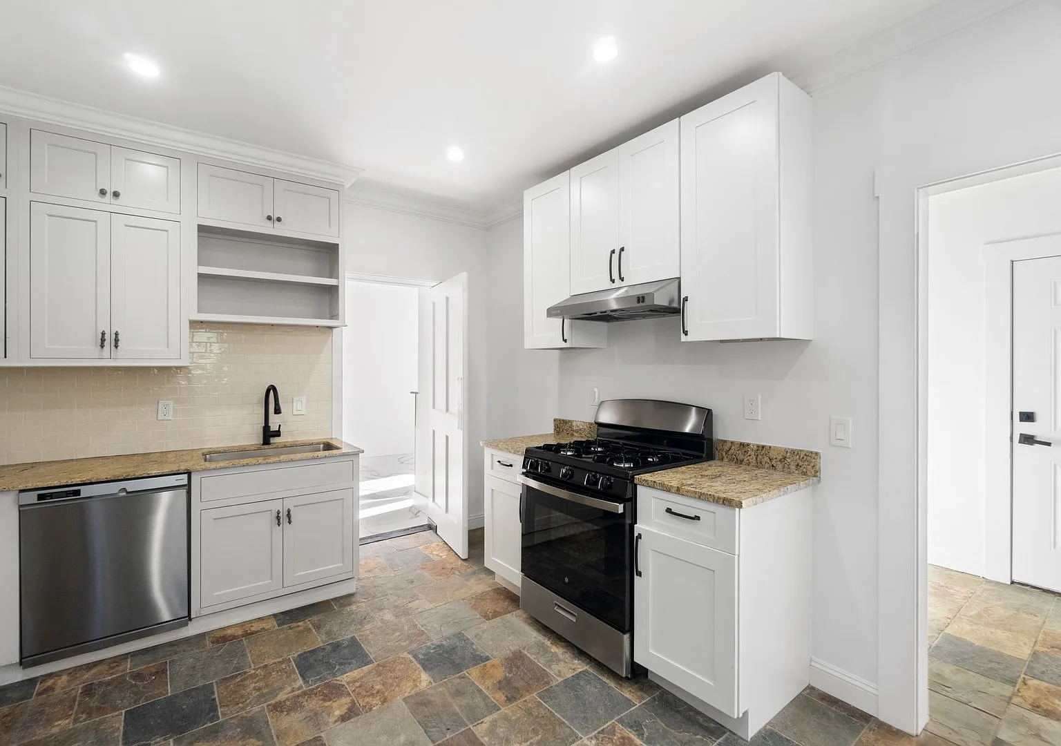 54 Trumbull Street — Photo 3