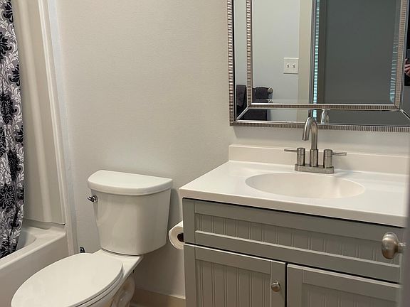 2nd image of 282 Washington Ave #8
