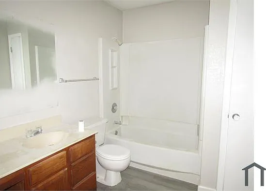 10243 Raven Field Dr — Photo 10