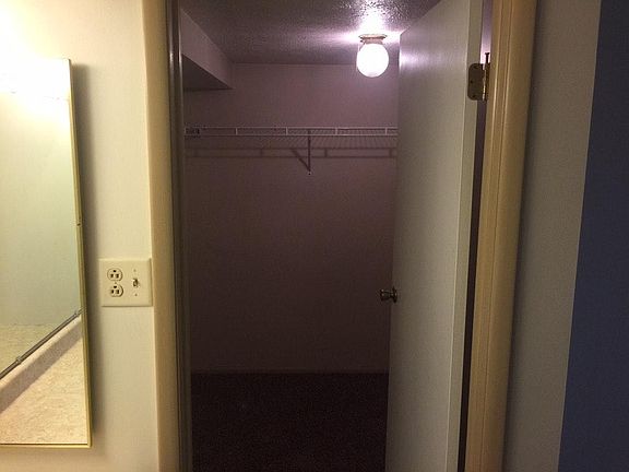 LARGE WALK IN CLOSET