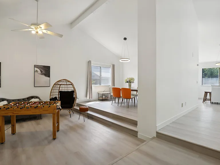 8560 Fern Crest Way — Photo 23