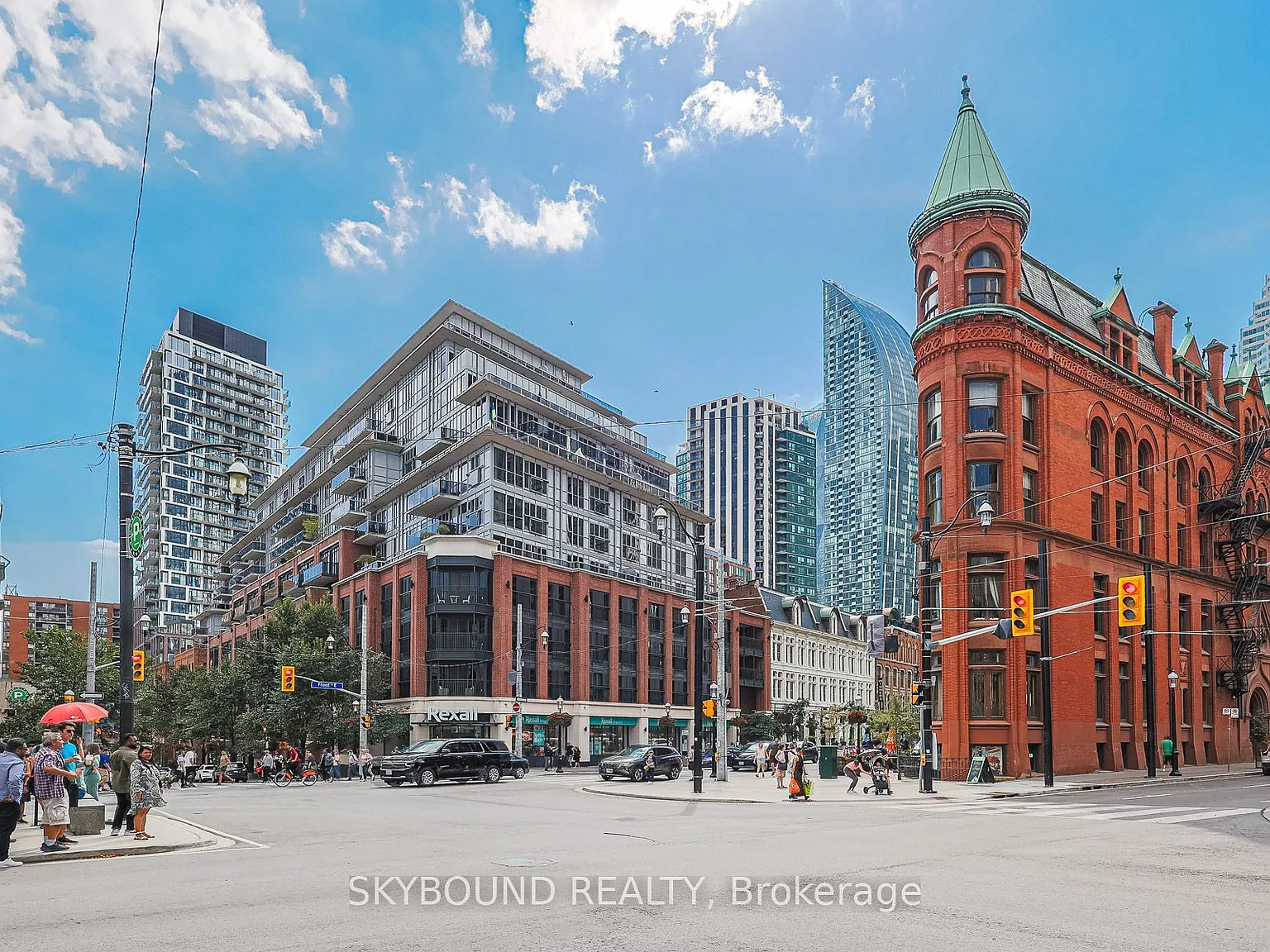 The Berczy — Photo 1