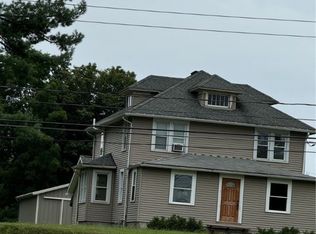 2808 Two Rod Rd, East Aurora, NY 14052