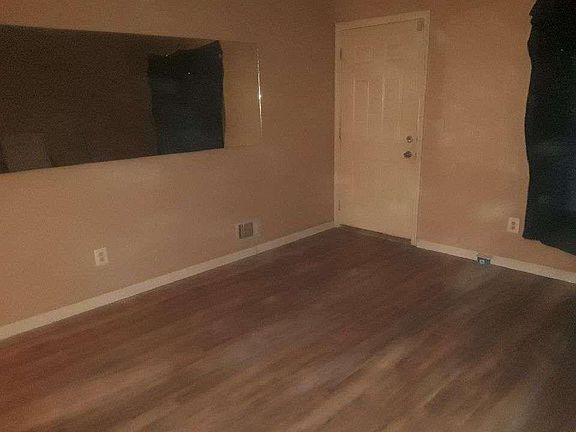 4th image of 24100 Norwood Ave