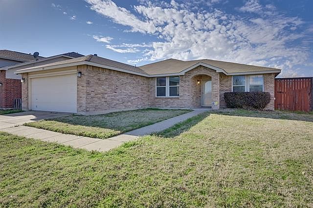 1st image of 305 Indian Blanket Dr
