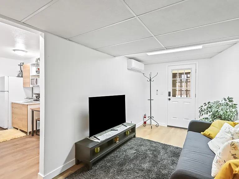 1104 SW Gaines St #D — Photo 12