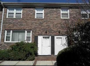 136B W 32nd St #B, Bayonne, NJ 07002