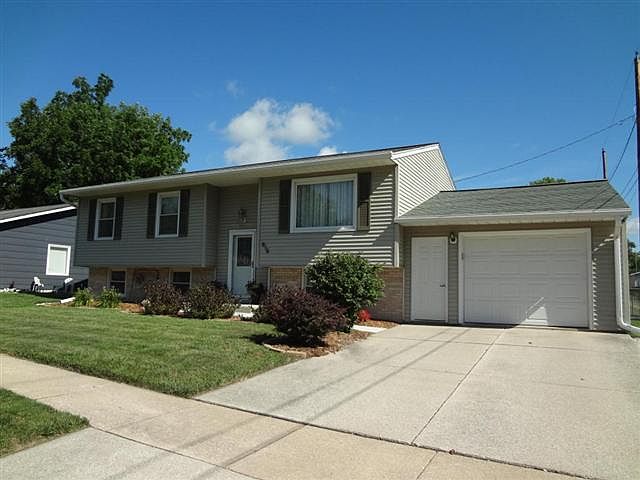 2nd image of 615 19th St