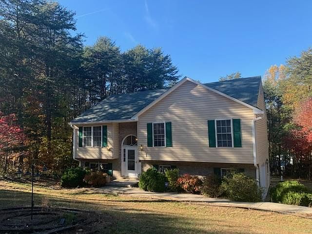 1st image of 50 Tracy Dr