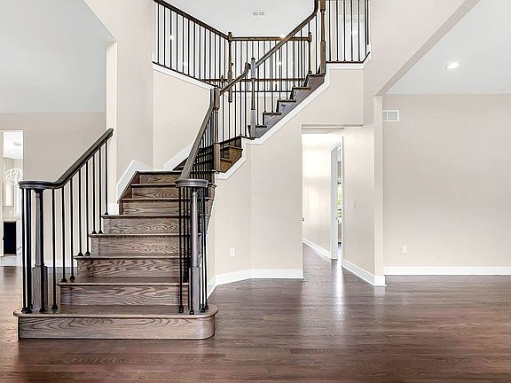 5th image of 4 Falson Ln