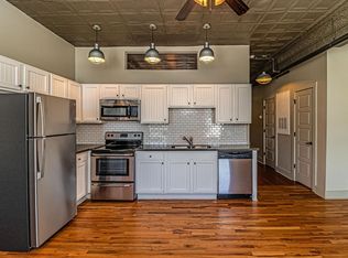 215M Nash St W, Wilson, NC 27893