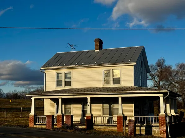 2002 Mount Clinton Pike, Harrisonburg, VA 22802