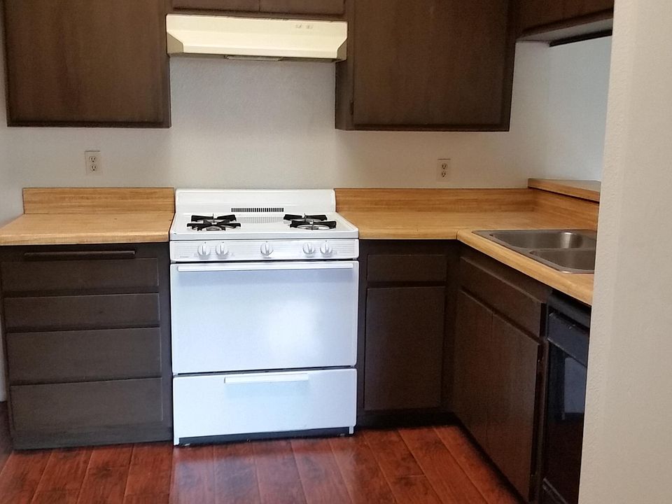 1st image of 2742 Bolker Dr