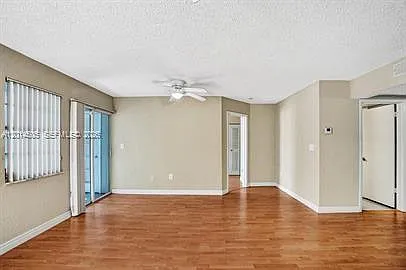 2871 N Oakland Forest Dr #210 — Photo 12
