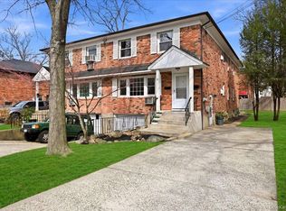 7 Anchorage Road, Port Washington, NY 11050