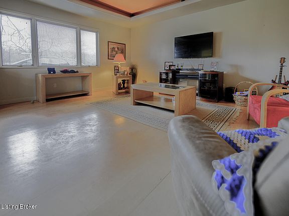 4th image of 12501 Lower River Rd