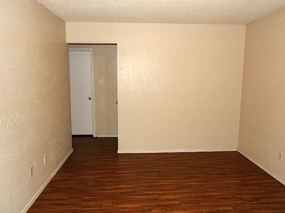 3rd image of 6401 NW Oak Ave #A-3