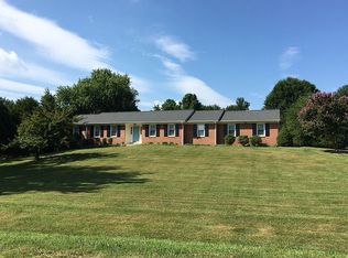 4530 Flamingo Dr, Gainesville, VA