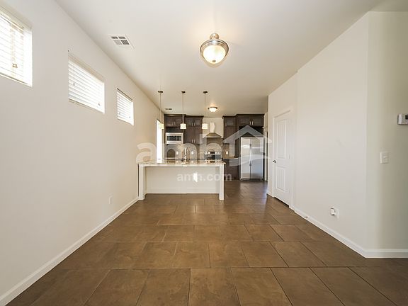 5th image of 11321 NW 102nd St