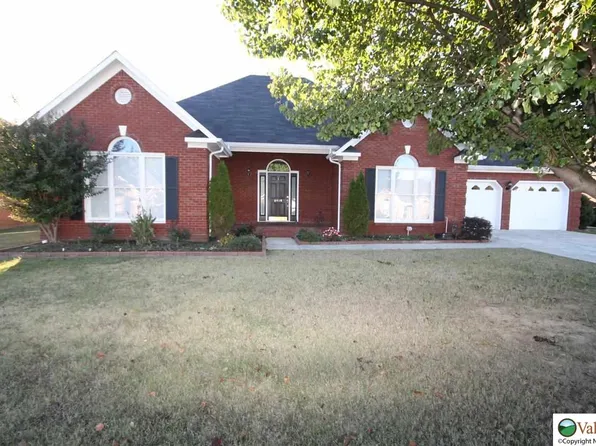 2905 Whiteford Dr SW, Decatur, AL 35603